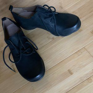 Brand new (never worn) Dansko Finola - Size 38